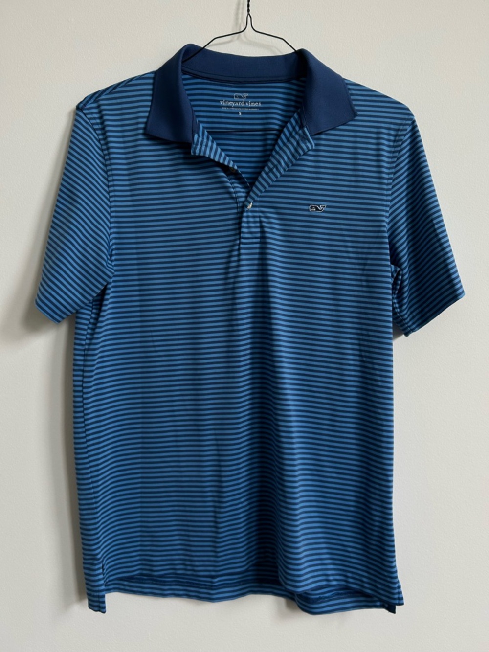 Vineyard Vines Men’s Blue Striped Polo Small